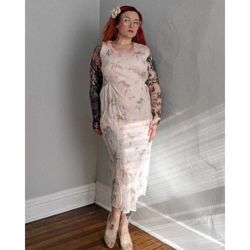 Size LG Vintage 1950's Sheer Floral Nightgown